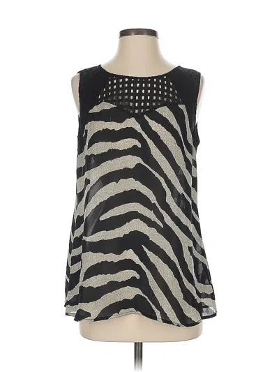 Pre-owned Cabi Sleeveless Blouse In Black