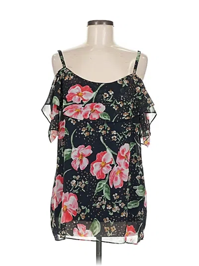 Pre-owned Cabi Sleeveless Blouse In Black