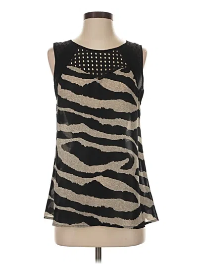 Pre-owned Cabi Sleeveless Blouse In Black