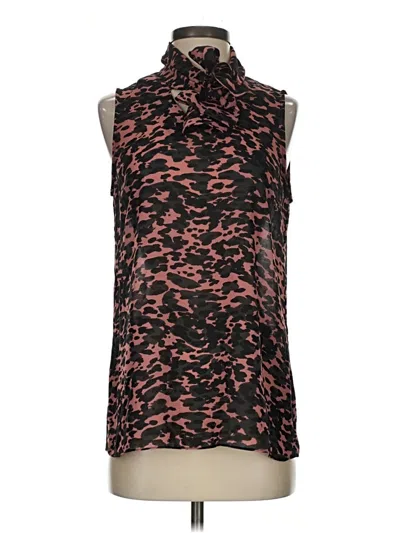 Pre-owned Cabi Sleeveless Blouse In Black