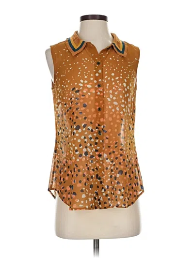 Pre-owned Cabi Sleeveless Blouse In Brown