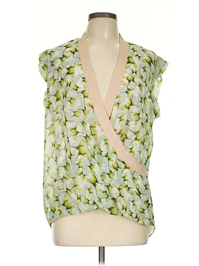 Pre-owned Cabi Sleeveless Blouse In Green