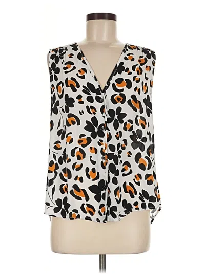 Pre-owned Cabi Sleeveless Blouse In Ivory