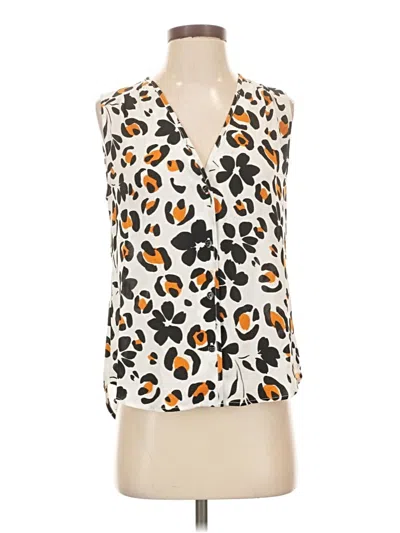 Pre-owned Cabi Sleeveless Blouse In Ivory