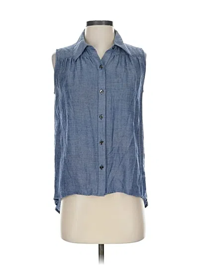 Pre-owned Cabi Sleeveless Button Down Shirt In Blue