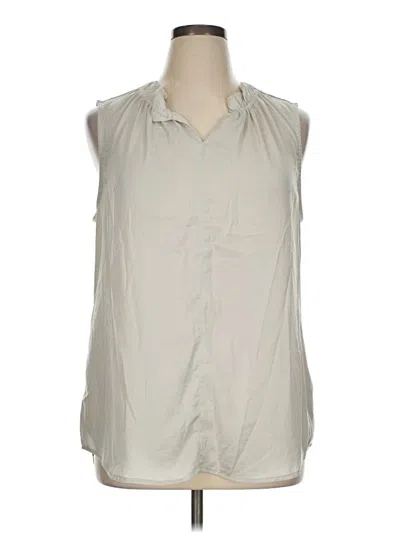 Pre-owned Cabi Sleeveless Button Down Shirt In Gray