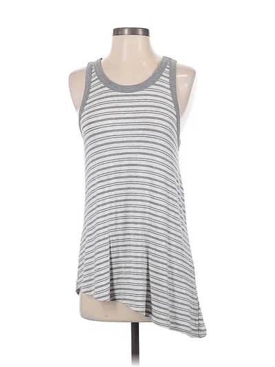 Pre-owned Cabi Sleeveless T-shirt In Gray