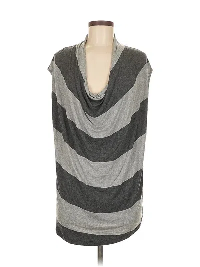 Pre-owned Cabi Sleeveless T-shirt In Gray