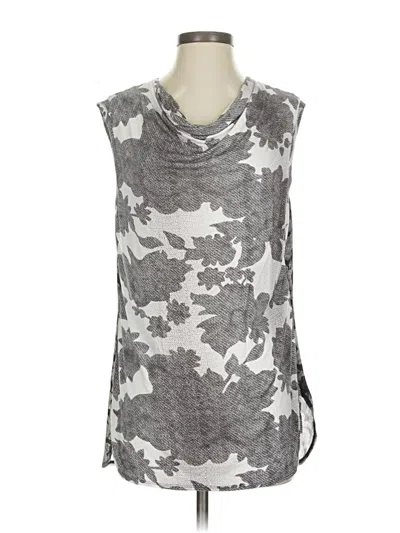 Pre-owned Cabi Sleeveless T-shirt In Gray