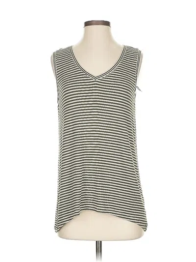 Pre-owned Cabi Sleeveless T-shirt In Green