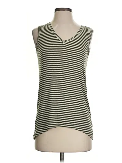 Pre-owned Cabi Sleeveless T-shirt In Green