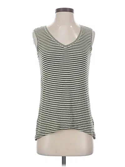 Pre-owned Cabi Sleeveless T-shirt In Green