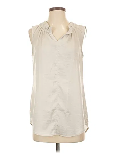Pre-owned Cabi Sleeveless T-shirt In Ivory