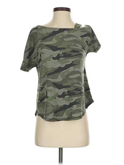 Pre-owned Cable & Gauge Short Sleeve T-shirt In Green