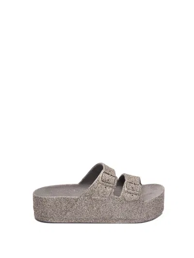 Cacatoes Do Brasil Candy Scented And Sparkly Platform Sandals In Grey