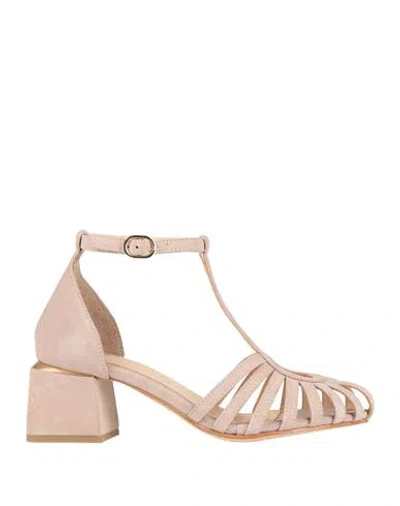 Cafènoir Woman Sandals Beige Size 8 Leather