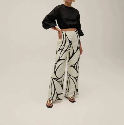 Cala De La Cruz Bena Top In Caviar In Black