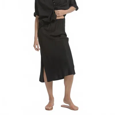 Cali Dreaming Slip Skirt In Black