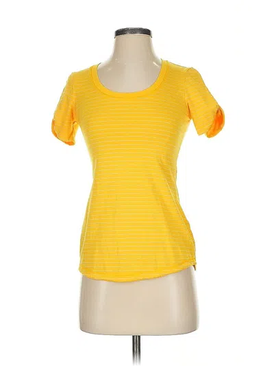 Pre-owned Calia By Carrie Underwood Short Sleeve T-shirt In Yellow
