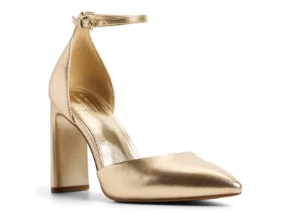 Call It Spring Kimmie Pump In Gold
