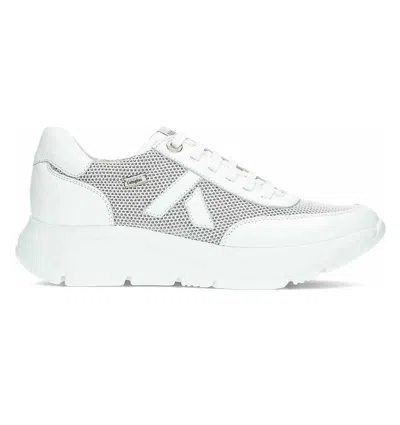 Callaghan Women's Algorithm Sneaker In White