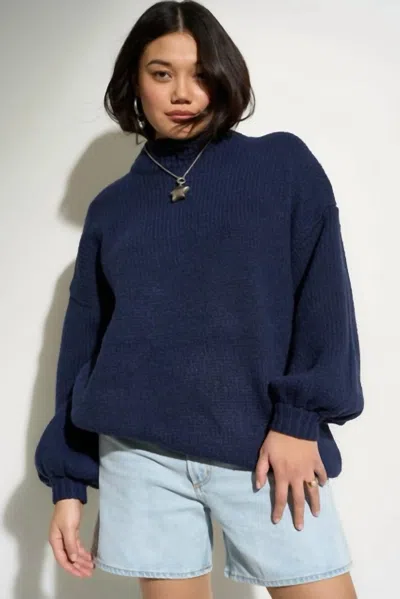 Callahan Bellamy Chunky Knit Pullover Sweater In Navy Blue