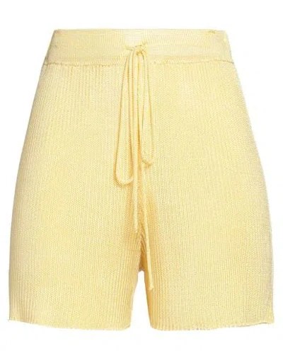 Calle Del Mar Woman Shorts & Bermuda Shorts Yellow Size L Viscose