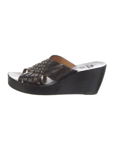 Pre-owned Calleen Cordero Leather Studded Accents Slides In Black