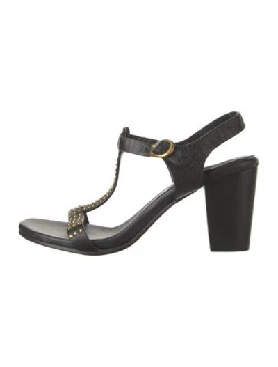 Pre-owned Calleen Cordero Leather T-strap Sandals In Black