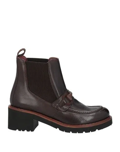 Calpierre Woman Ankle Boots Dark Brown Size 8 Leather