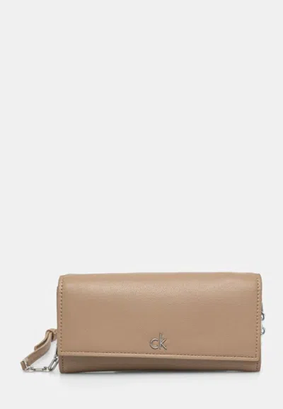 Calvin Klein _ In Sand