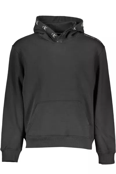 Calvin Klein Sleek Hooded Sweatshirt With Contrasting Logo In Black