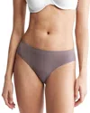 Calvin Klein Women's Bonded Flex Boyshort In Mauve Wine