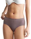 Calvin Klein Bonded Flex Seamless Boyshorts In Sparrow