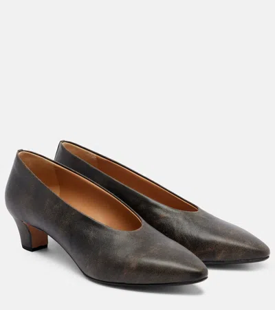 Calvin Klein Collection Bri Leather Pumps In Black