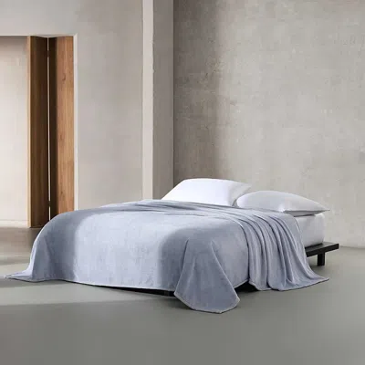 Calvin Klein Core Plush Solid Blanket, King In Light Blue