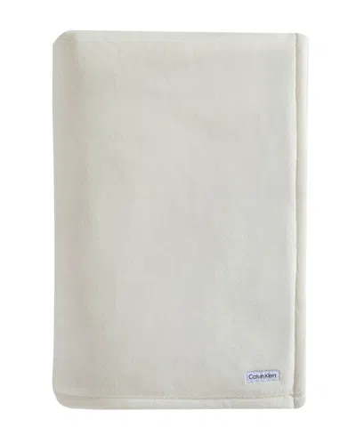 Calvin Klein Core Plush Solid Blanket, Queen In Ivory