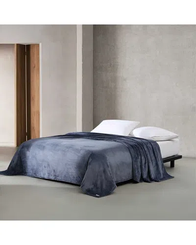Calvin Klein Core Plush Solid Plush Blanket