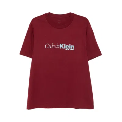 Calvin Klein Logo-print T-shirt In Red