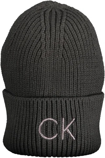Calvin Klein Chic Embroidered Logo Cap In Black