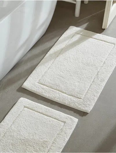 Calvin Klein Essence Solid Tufted Bath Rug In Wheat Beige