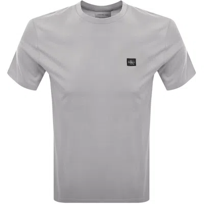 Calvin Klein Jeans Badge T Shirt Grey In Gray