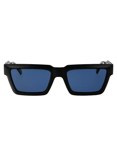 Calvin Klein Jeans Est.1978 Ckj22641s Sunglasses In 001 Black