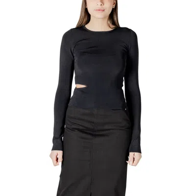Calvin Klein Jeans Est.1978 Rayon Tops & Women's T-shirt In Black