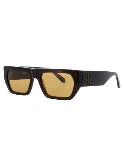 Calvin Klein Jeans Est.1978 Calvin Klein Jeans Modern Acetate Mini Sunglasses In Black