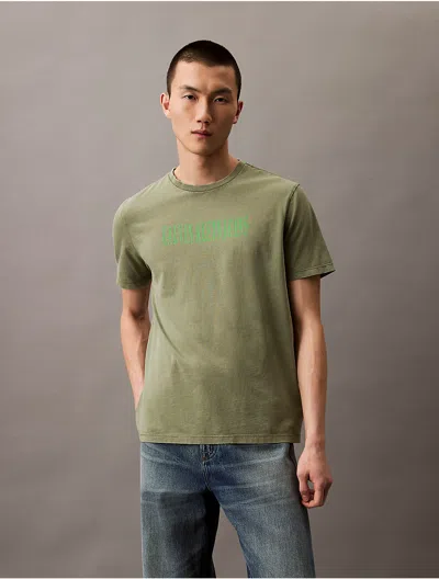 Calvin Klein Jeans Est.1978 Calvin Klein Men's Acid Wash Graphic Crewneck T-shirt