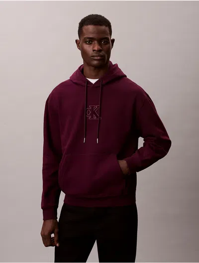 Calvin Klein Jeans Est.1978 Calvin Klein Men's Fleece Monogram Relaxed Hoodie In Burgundy