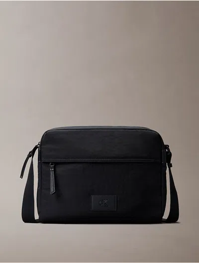 Calvin Klein Jeans Est.1978 Calvin Klein Men's Nylon Flight Bag