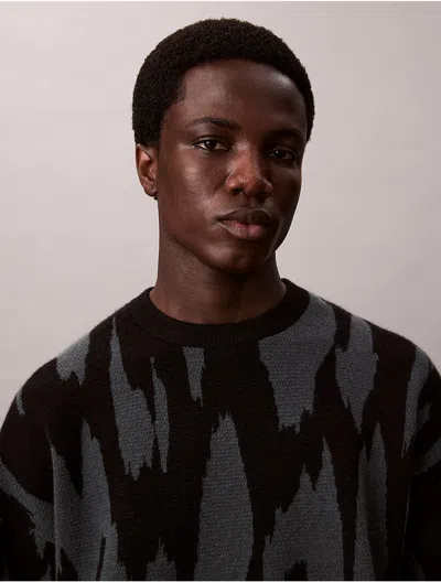 Calvin Klein Jeans Est.1978 Calvin Klein Men's Print Jacquard Relaxed Sweater In Gray