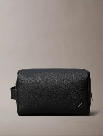 Calvin Klein Jeans Est.1978 Calvin Klein Men's Sculpted Impression Dopp Kit